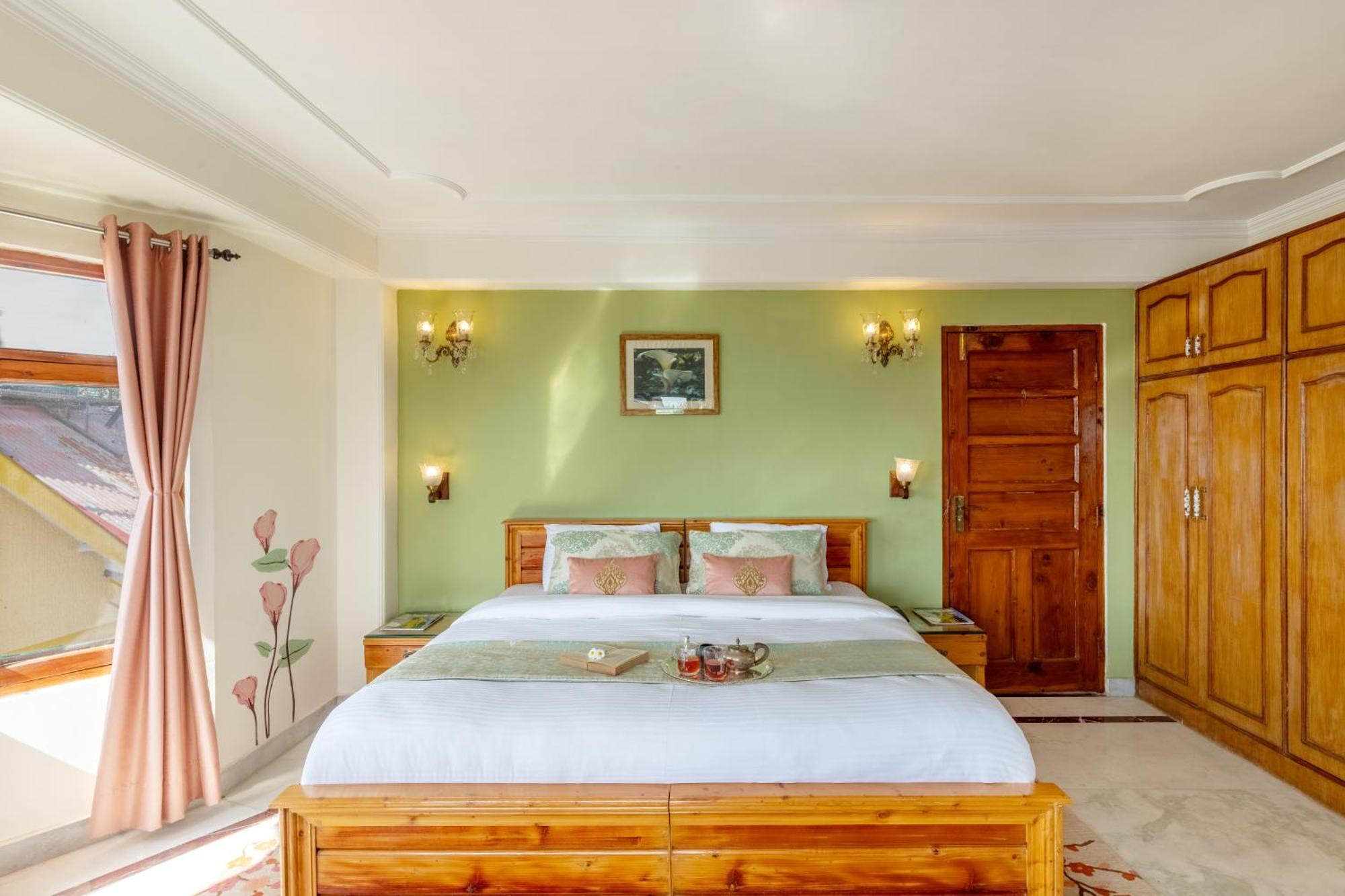 Alaya Stays Meridian Oak, ชิมลา ภายนอก รูปภาพ
